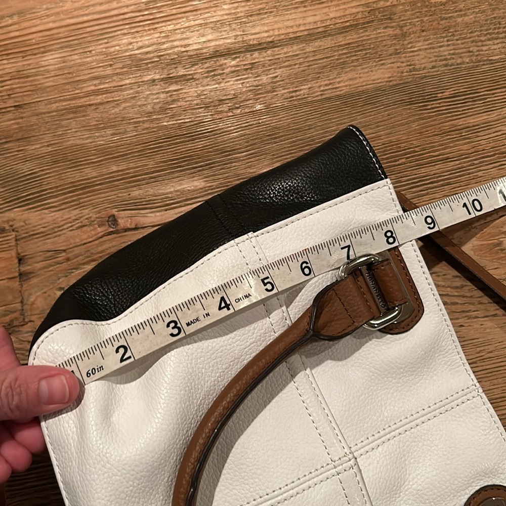 Tignanello leather mini tote white with black and brown. - Picture 13 of 14